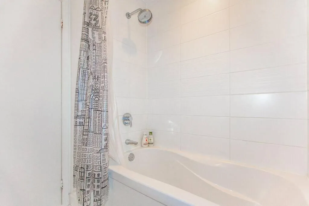Apartment Skyhigh Haven Led-Lit Downtown Condo Retreat Toronto